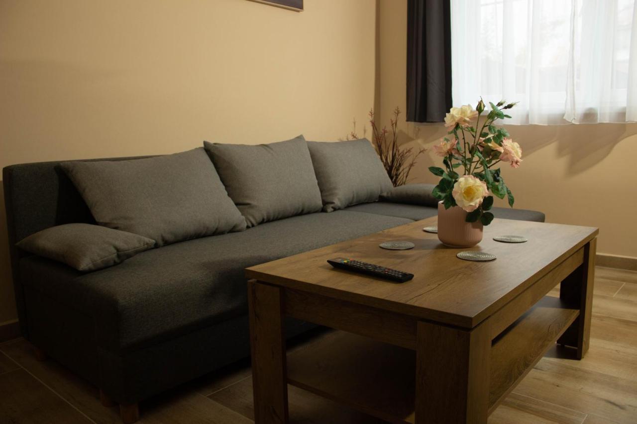 Apartmany Pilot Velka Hledsebe Esterno foto